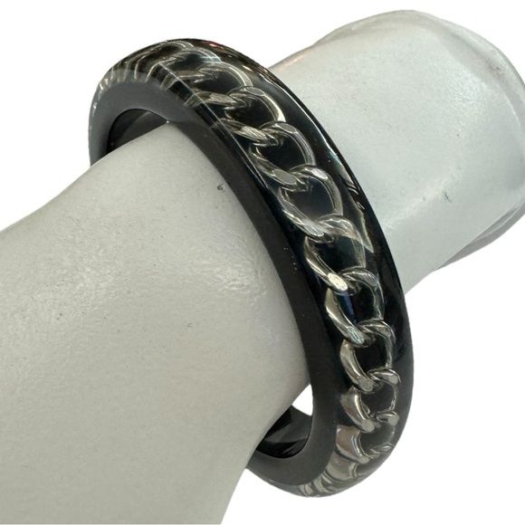 VINTAGE Clear/Black with Silver Chain Inlay Lucite Plastic Bangle Bracelet - Picture 2 of 4